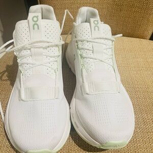 ON Running Cloud White Sneakers